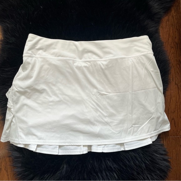 SOLD ‼️Lululemon Pace Rival Mid-Rise Skirt Size 10 - Picture 5 of 10